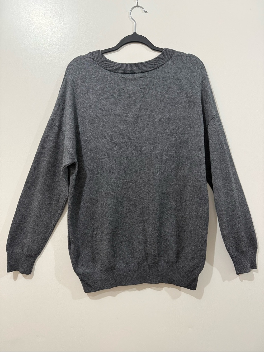 Roots V-Neck Pullover Sweater Charcoal Gray Wool Blend Size Large - Picture 3 of 9